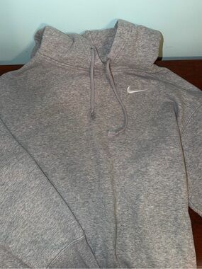 nike gray hoodie